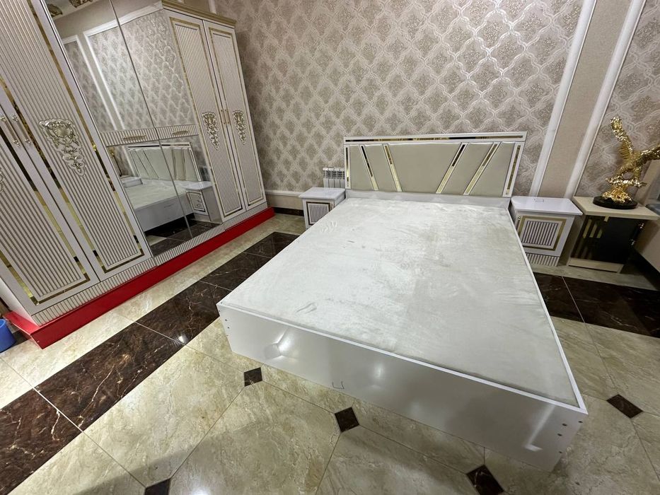 Spalni garnitur kamplek