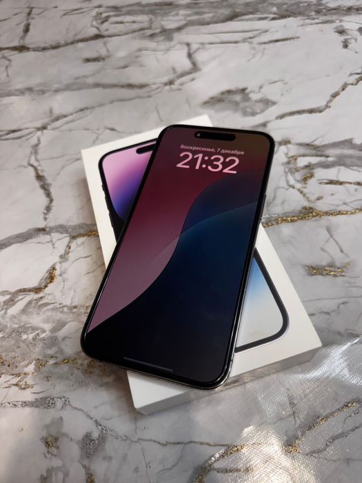 Продам айфон 14 про мах