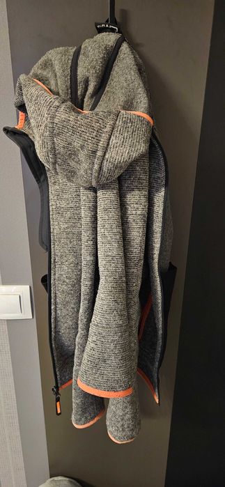 Детски суичер размер 140