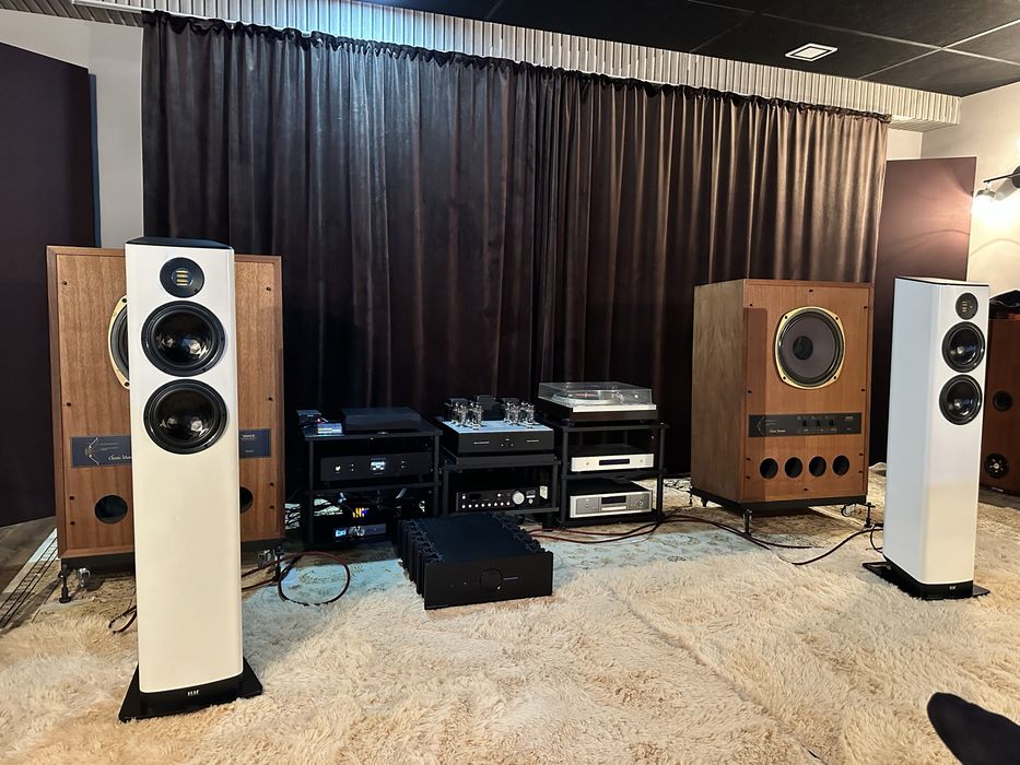 Интегральный усилитель Audio Analogue Maestro Anniversary -3.2 млн тг