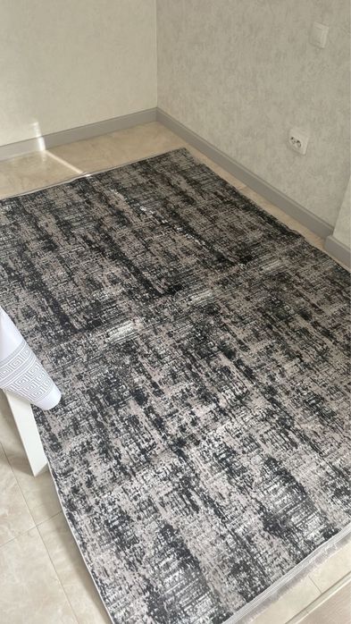 Срочно продам ковер 230*160