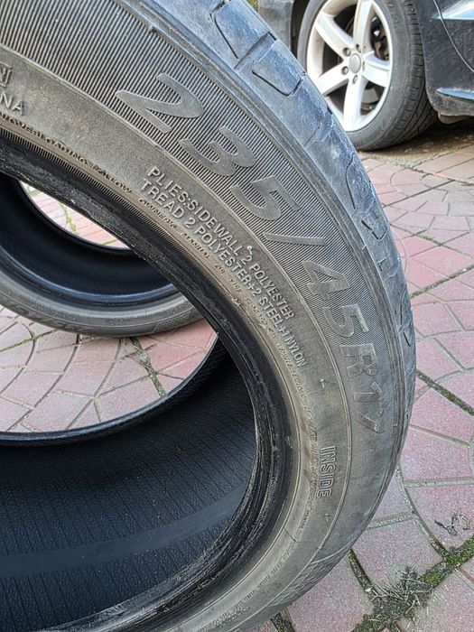 Set 4 Anvelope 235/45/R17 de vara foarte puțin rulate
