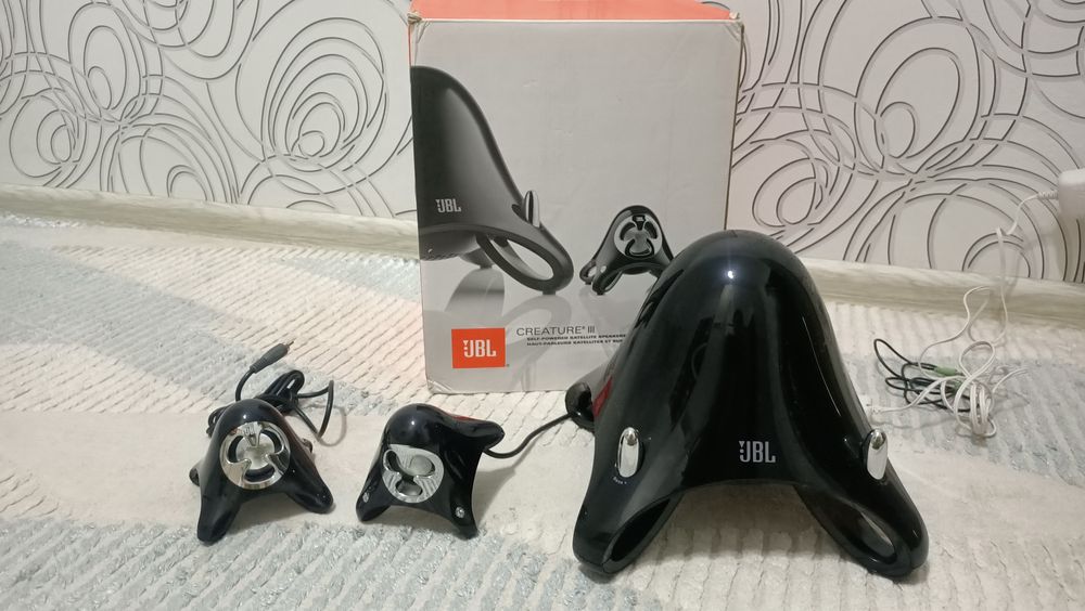 Продам колонки новые