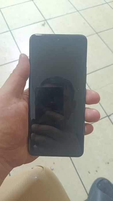 Продам Xiaomi Redmi note 15 pro 8+8/256