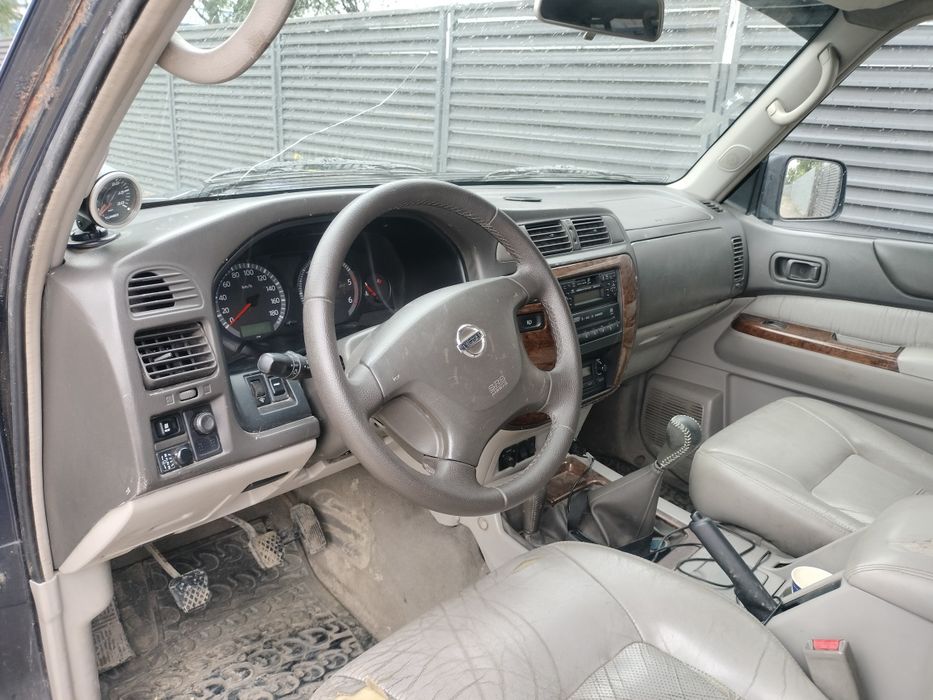 Nissan patrol y61