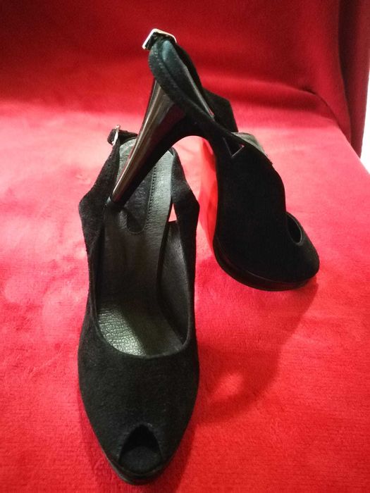 Елегантни официални сандали MARTINI, номер 38