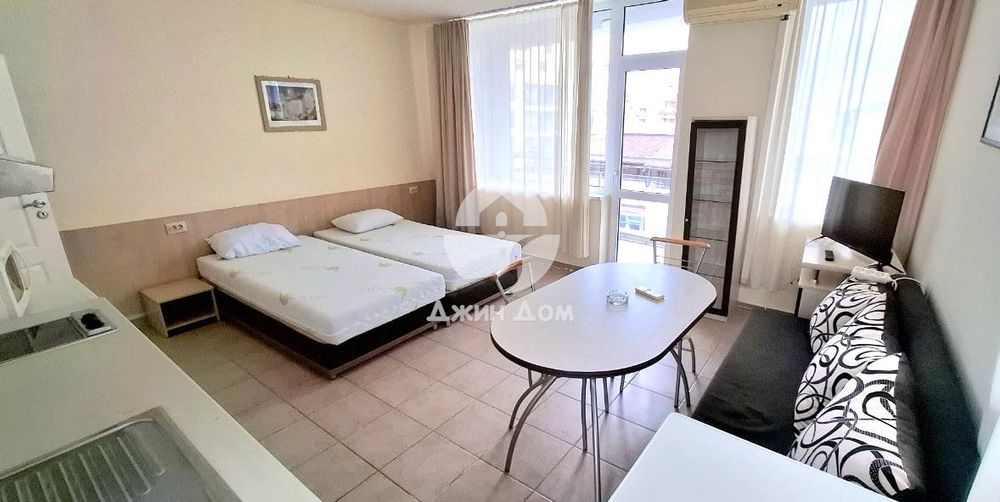 Продава се Двустаен апартамент в к.к. Слънчев бряг - 65 кв.м за 651 €/кв.м - Снимка #1