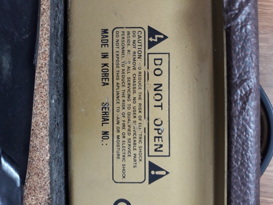 Stații chitară KUSTOM ARROW 16DFX, C.GIANT M-20 și JIM HARLEY "Max Ten