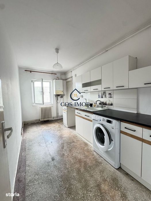 Apartament 4 camere, 80 mp, zona Centru Civic