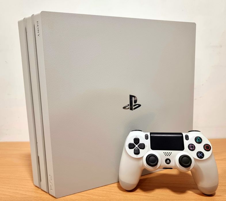 Playstation 4 PRO WHITE