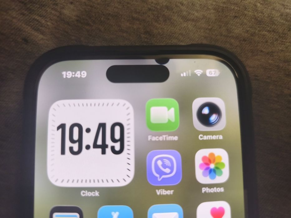 Продавам iPhone 15 pro
