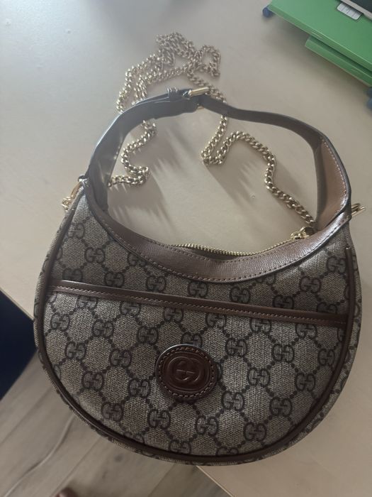 Geanta gucci……..