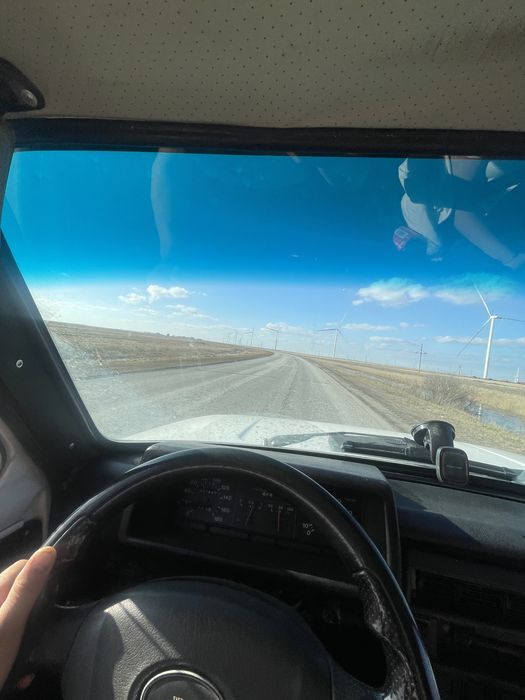 В продаже нива на полном ходу.