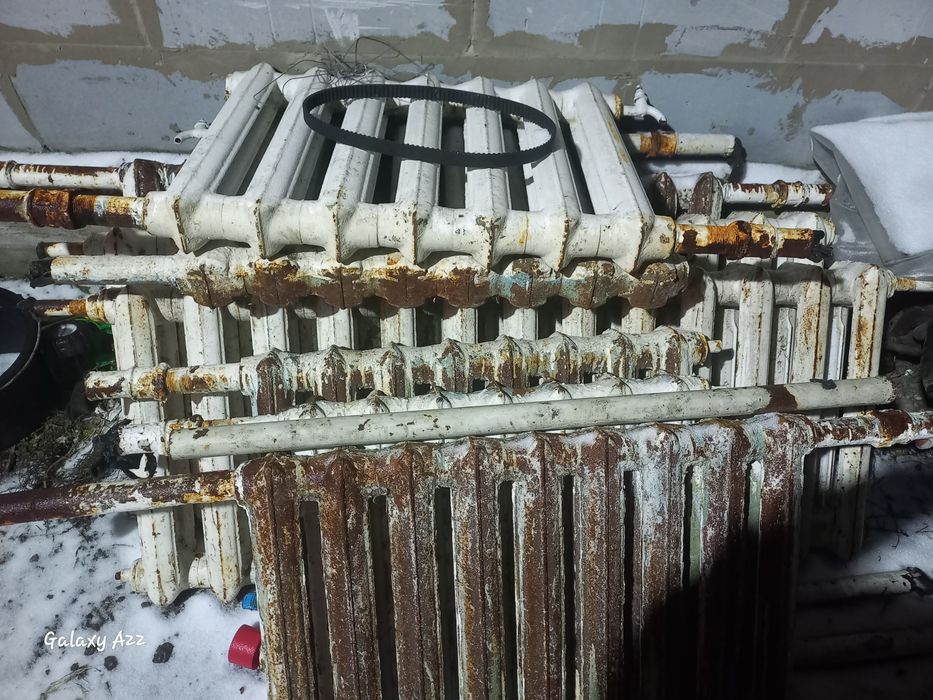 Продам батареи совецкие