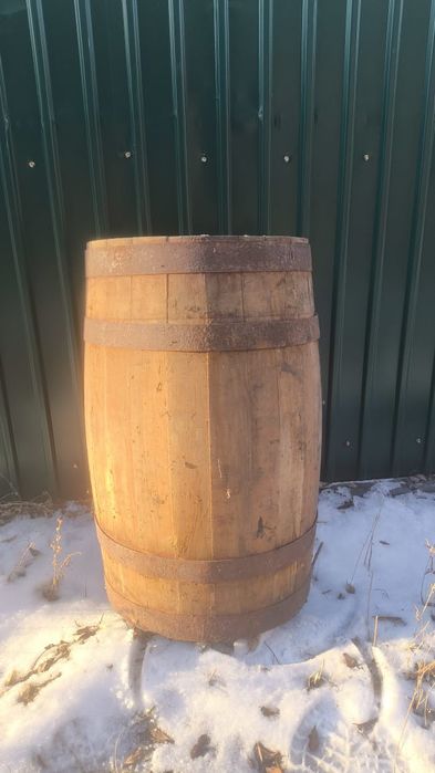 Бочка деревянная
