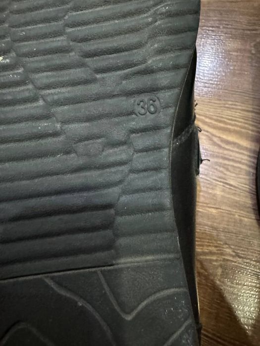 Продаются Детские кожаные туфли