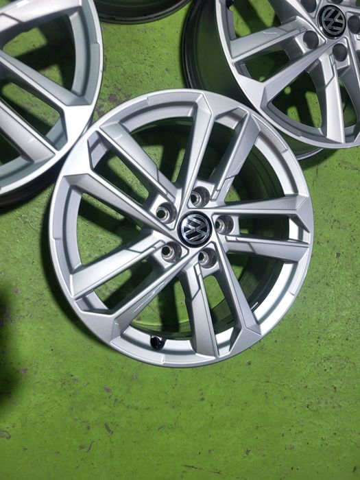 17 5x112 Vw Golf 5 6 7 8 Touran Caddy Skoda Audi 5х112