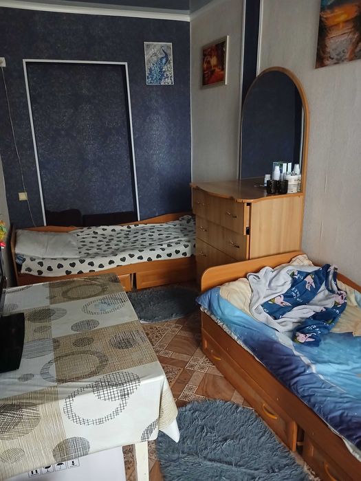 Возьму на подселение, в двухкомнатную квартиру. 35000тыс.