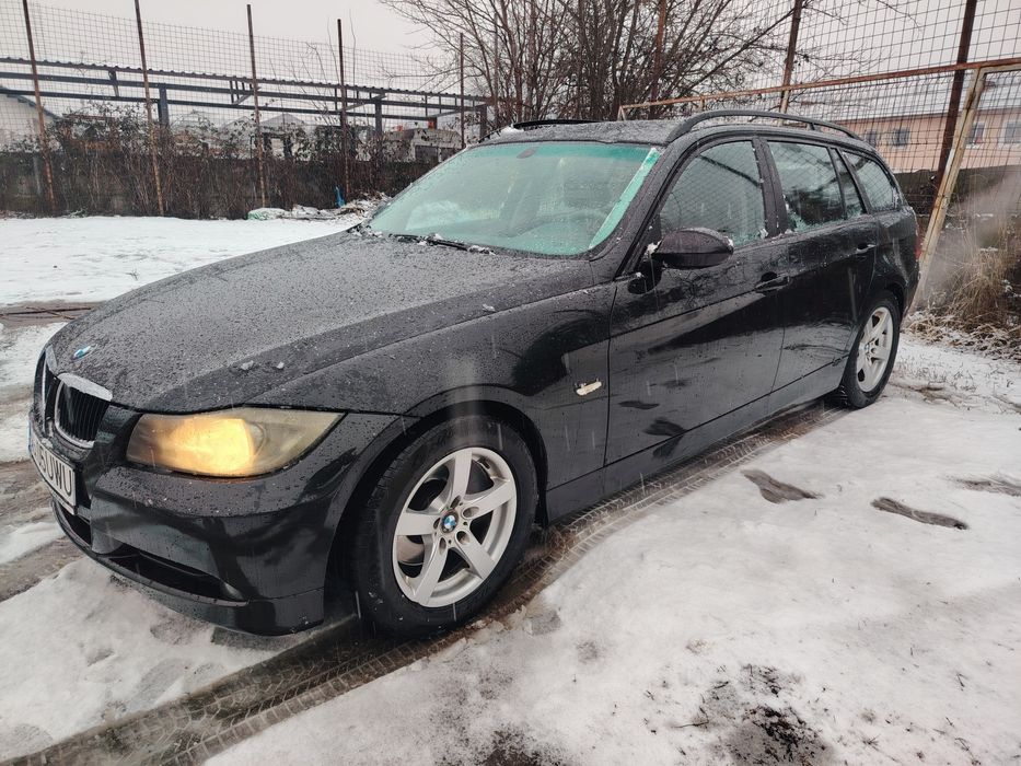 Vând BMW e 90 2008 automat