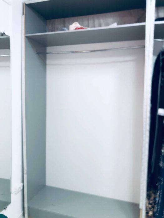 Ishlatilgan mebel bor salonlar va atelyelar uchun soni 5 ta