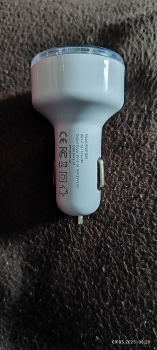 Нов адаптер за телефон за кола-8 порта