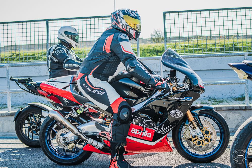 Aprilia RSV Mille R 2001 + Extras