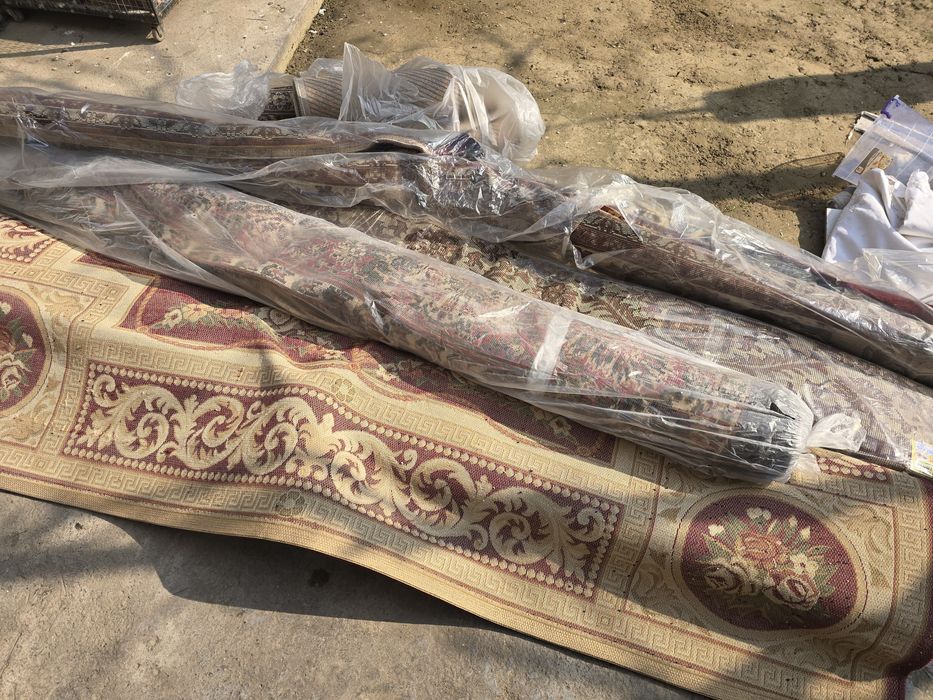 Gilamla , yahwi xolatta, yuvilgan. Top toza. 4 /5 gilamla