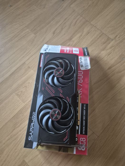 Radeon RX 7600 8GB