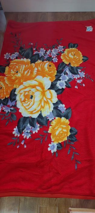 Пледы бу в хорошем состоянии почти даром.