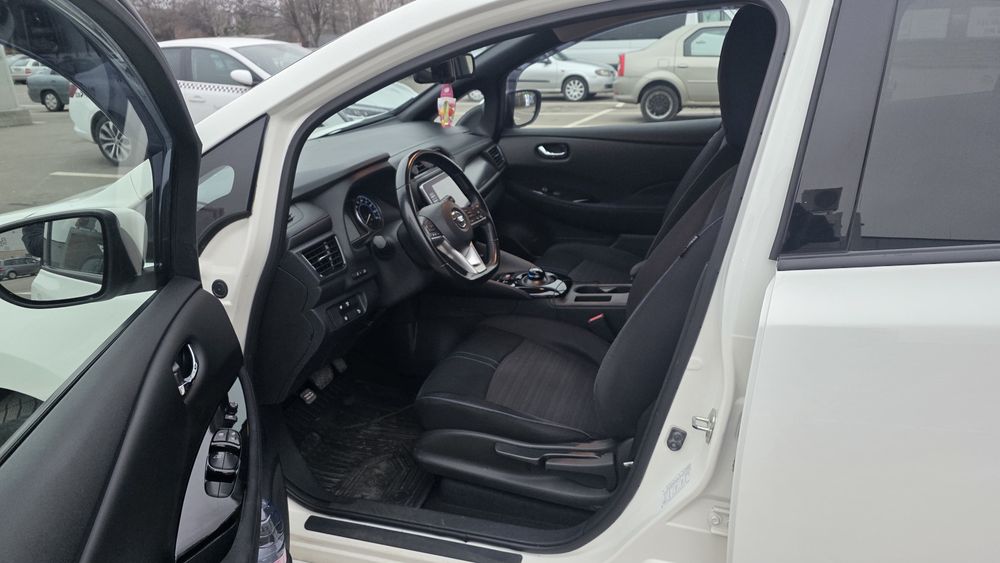 Vând Nissan Leaf  2019