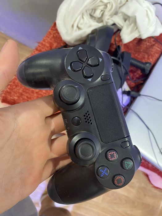Ps 4 slim топ състояние