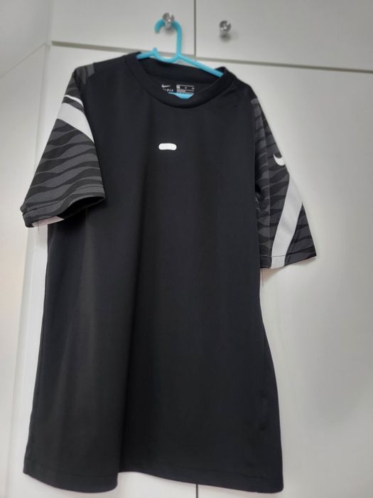 Долнище за момче HM 164 см и тениски Nike и Jack&Jones