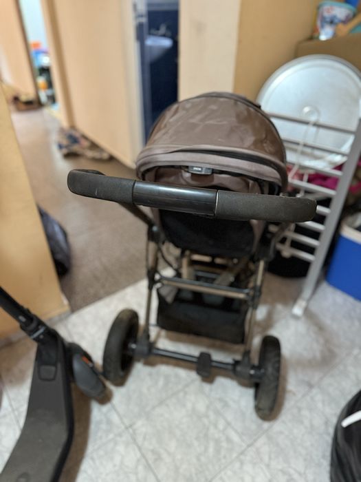 Бебешка количка Chipolino