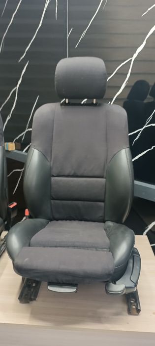 Рекаро сиденье в хорошем состоянии