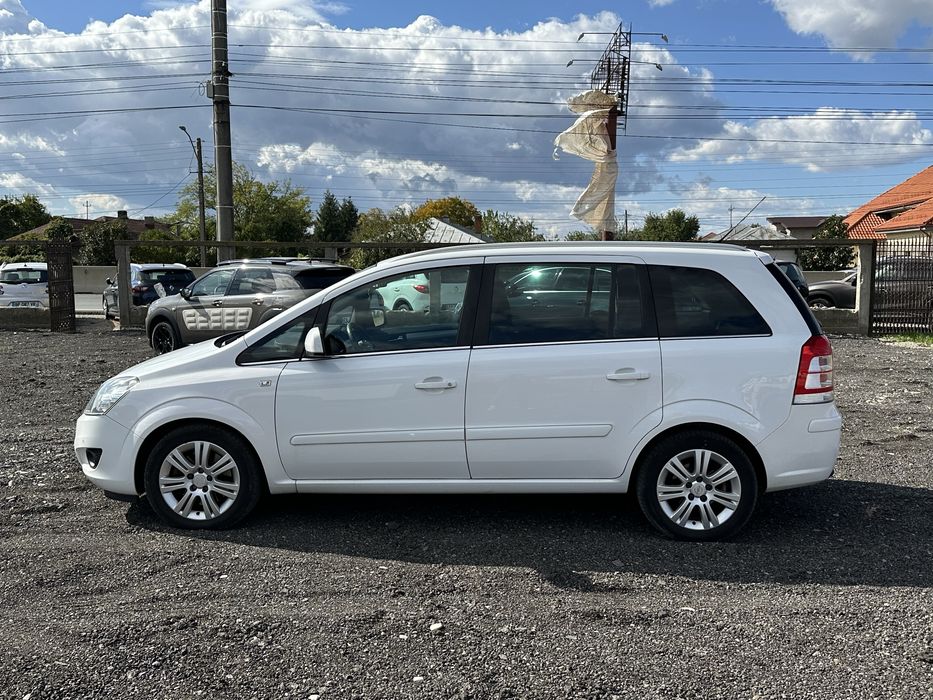 Opel Zafira B / Facelift / 2012 / 1.7 cdti / 7 locuri