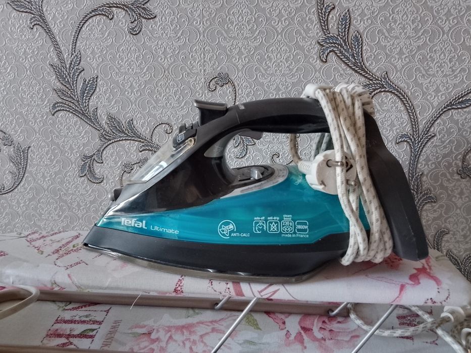 Продам утюг в идеальном состоянии