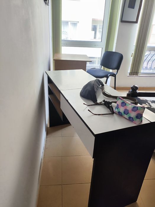 Мебели подарям шкафове