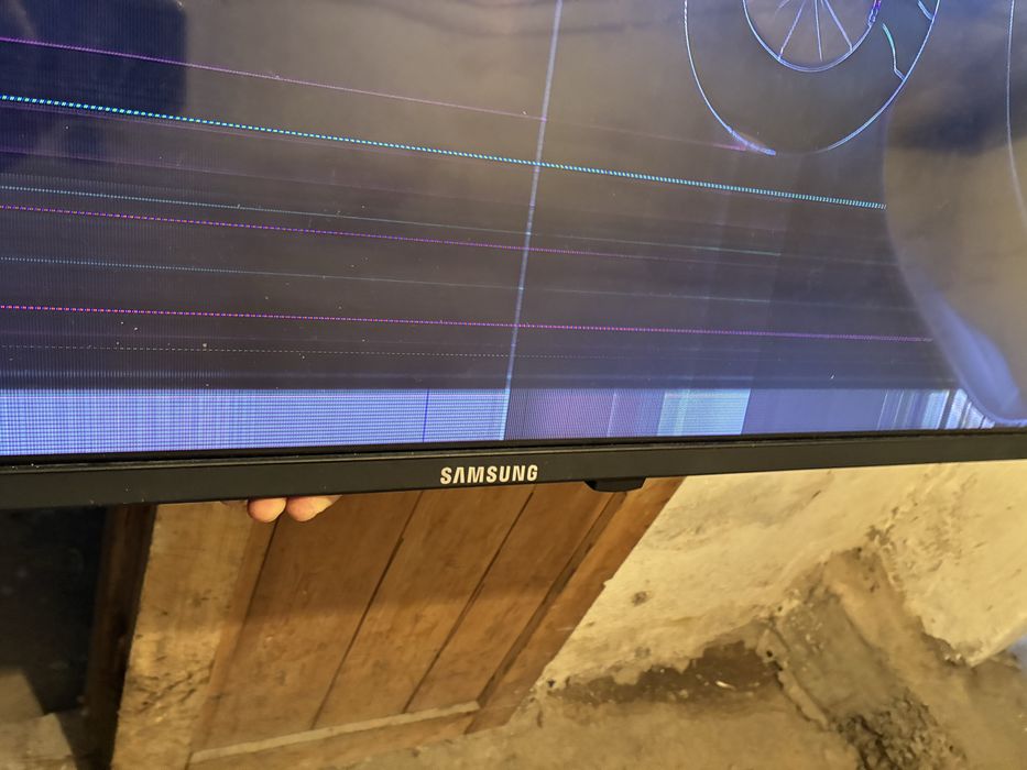 Телевизор на запчасти