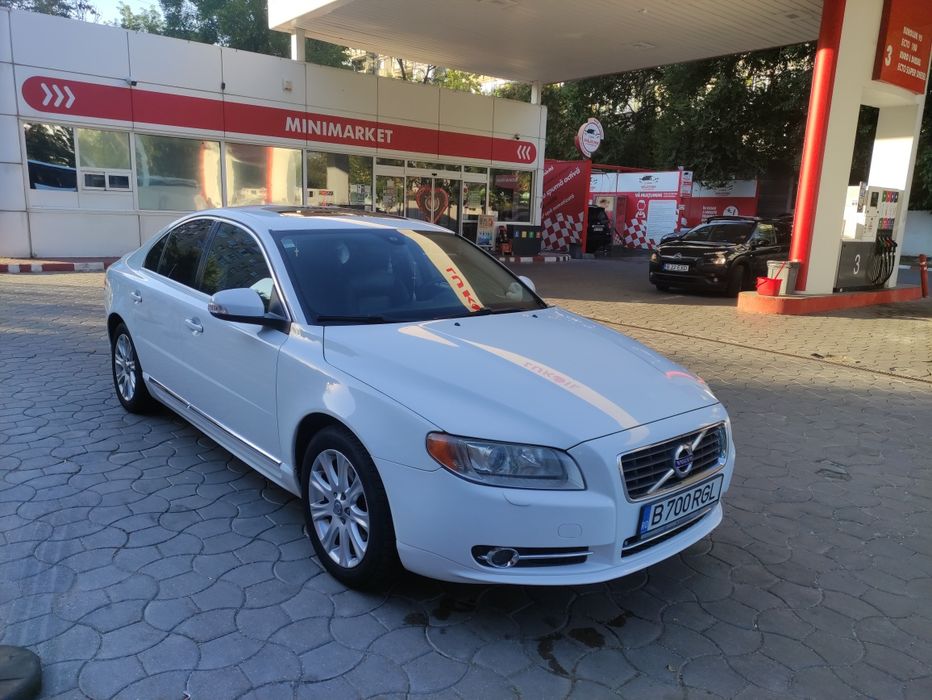 VOLVO S80
