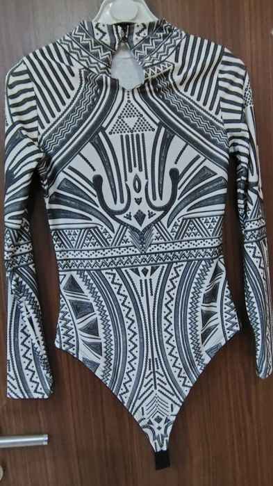 Боди черно и бяло