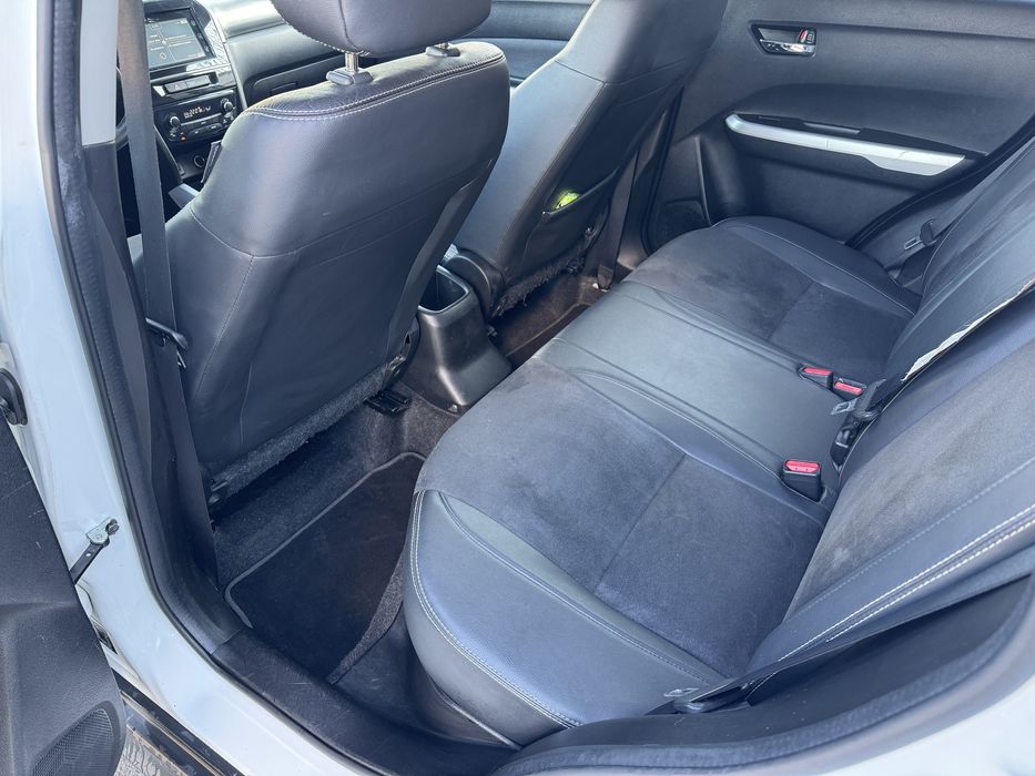 Suzuki Vitara 1.6 2015 full option garantie/rate/buy back