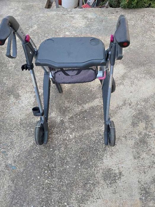Алуминиева проходилка, количка за възрастни хора