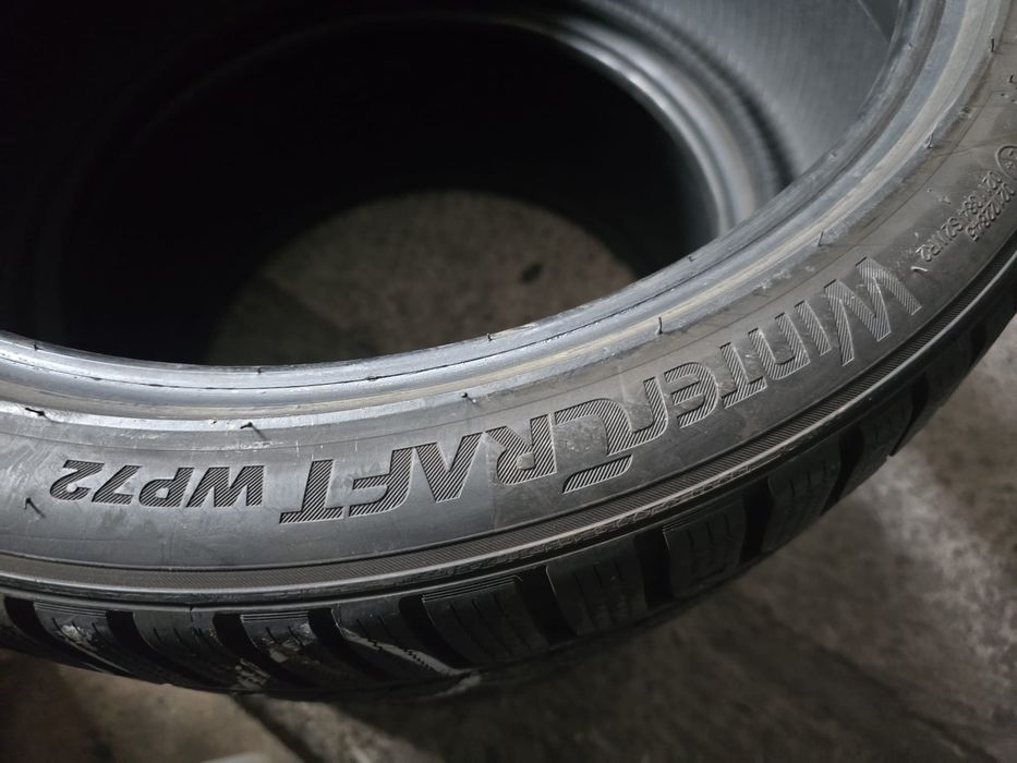 Kumho 245/35 R19 93W MS iarnă