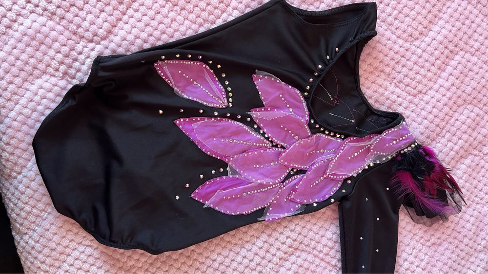 Трико за художествена гимнастика