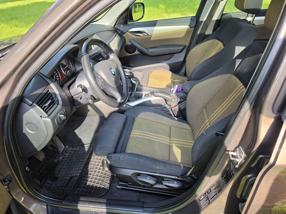 BMW X1 2012 — imagine 3