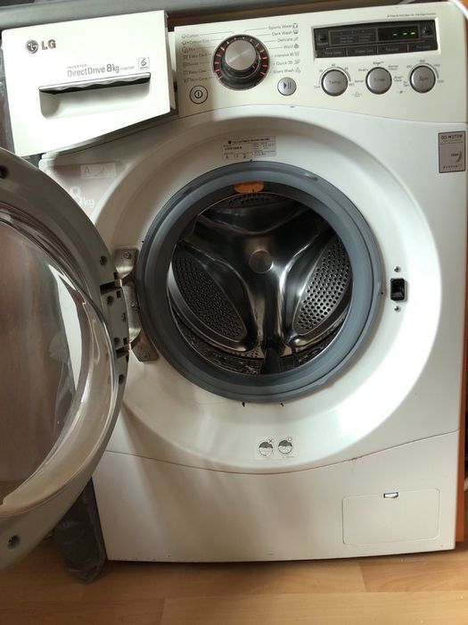 Пералня LG (без вратата и панел с дисплей))