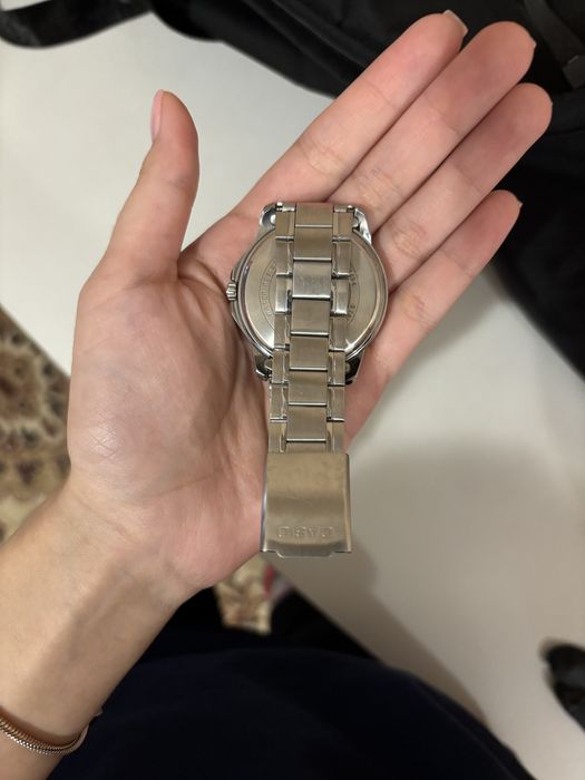 Продаю Часы Casio