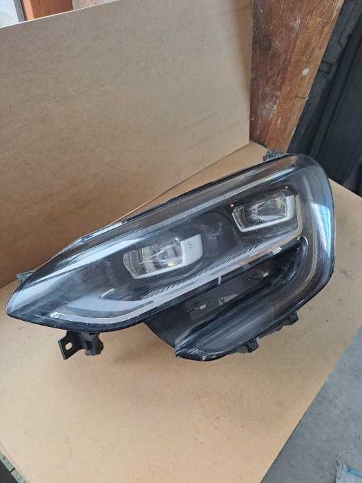 Far stanga Renault Megane 4 full led pure vision original 260601093R