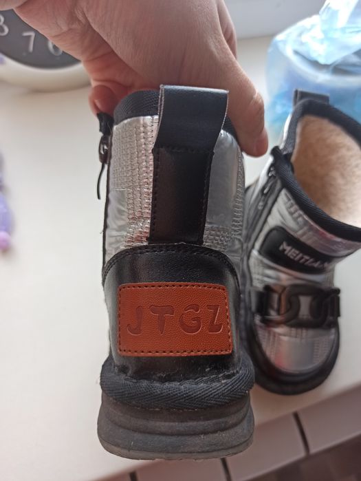 Детские сапожки размер 22