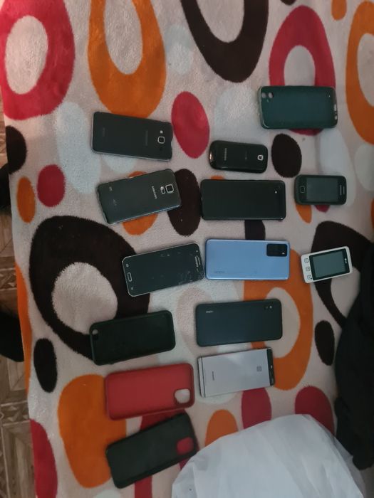 Telefoane pentru piese